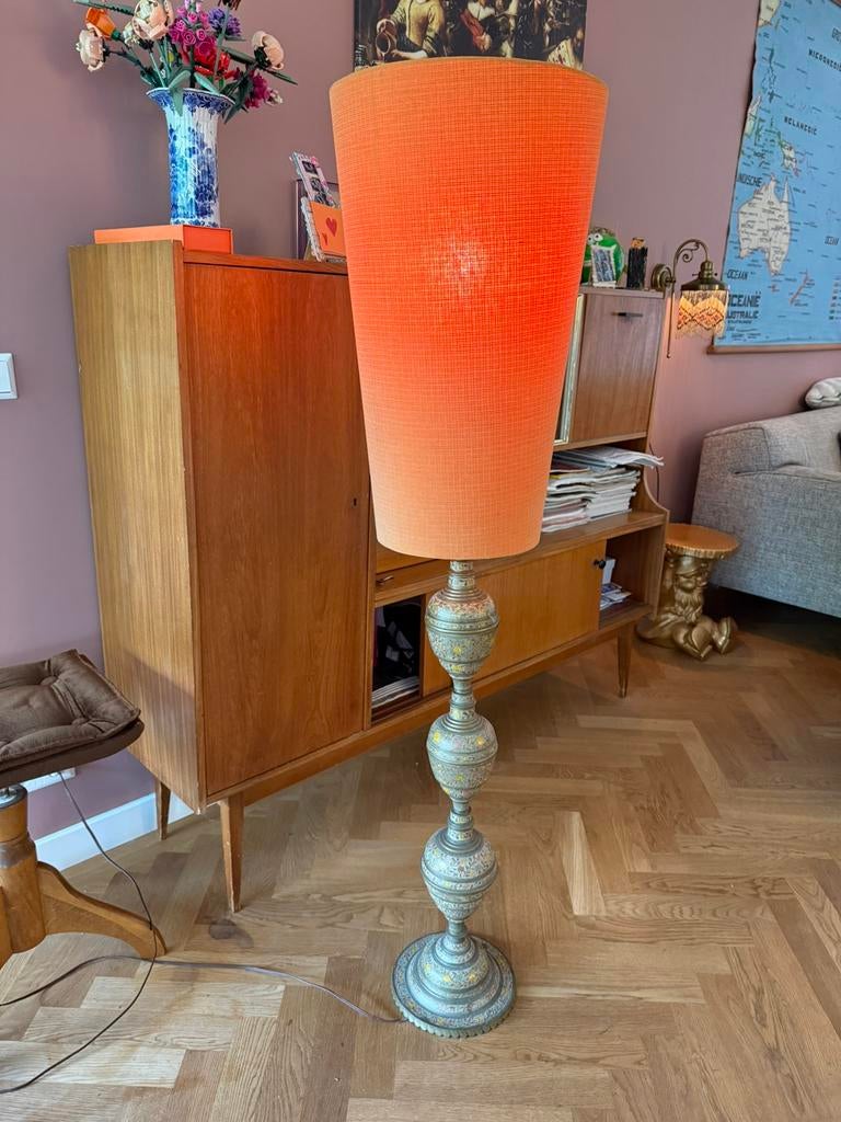 Vintage staande lamp, Huis en Inrichting, Lampen | Vloerlampen, Ophalen, Zo goed als nieuw, Metaal, 150 tot 200 cm