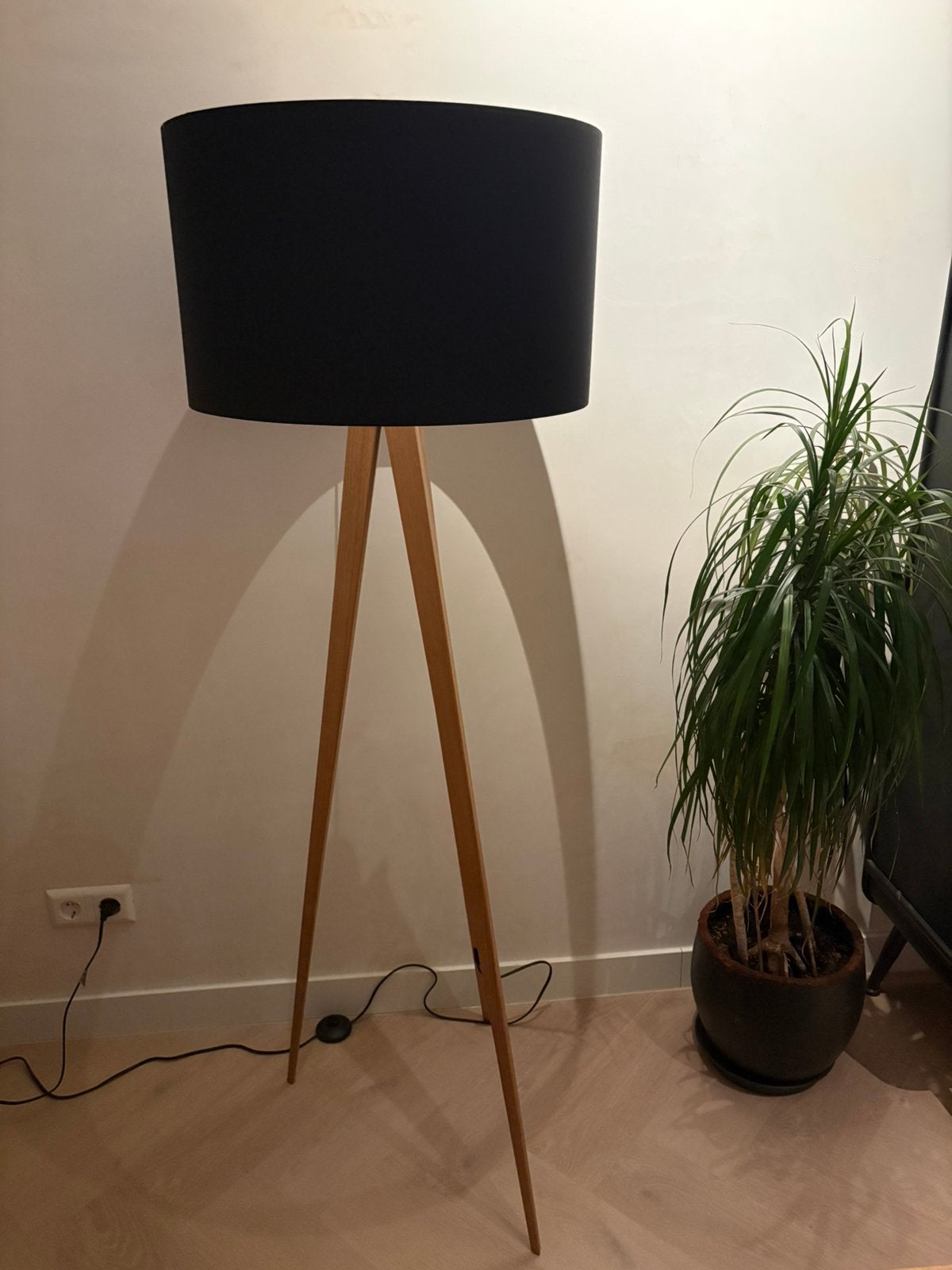 Zuiver tripod driepoot lamp vloerlamp zwart hout, Ophalen, Zo goed als nieuw, Overige materialen, Zuiver