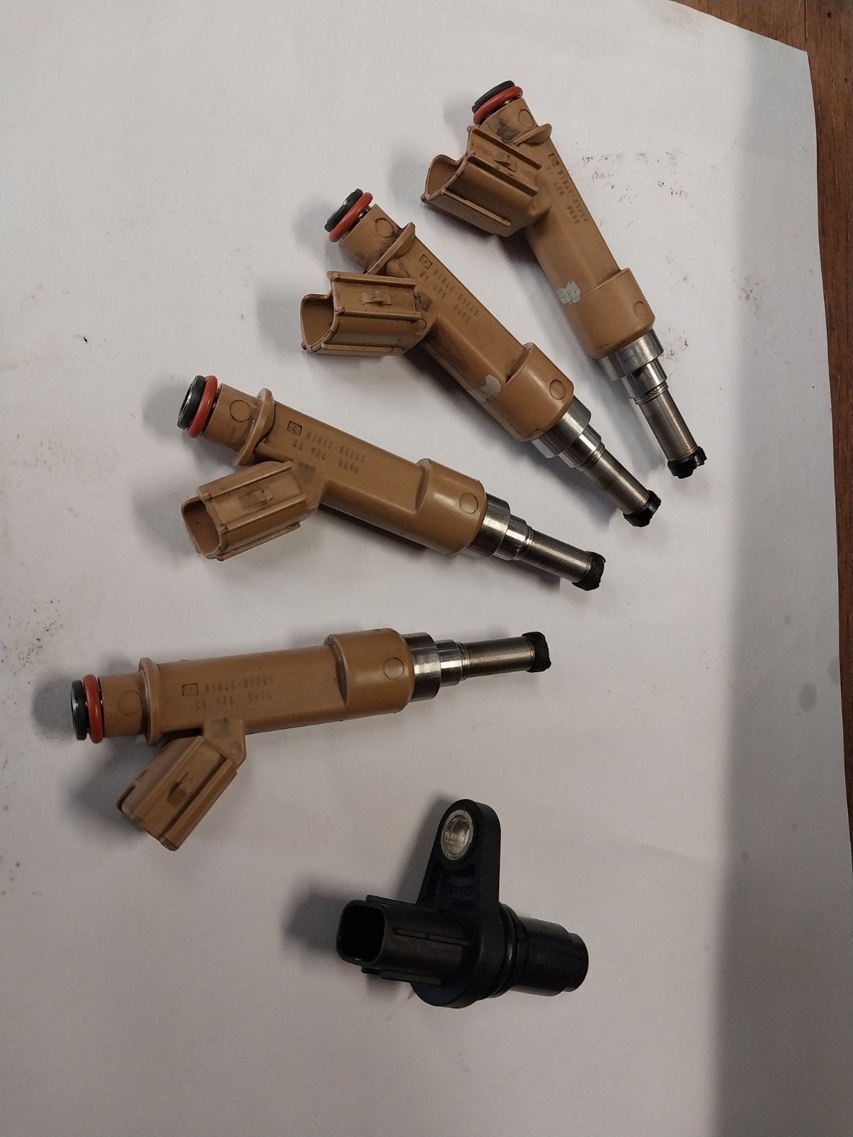Injector en Nokkenas Positie Sensor Toyota Auris/ corrola., Verzenden, Gebruikt, Toyota