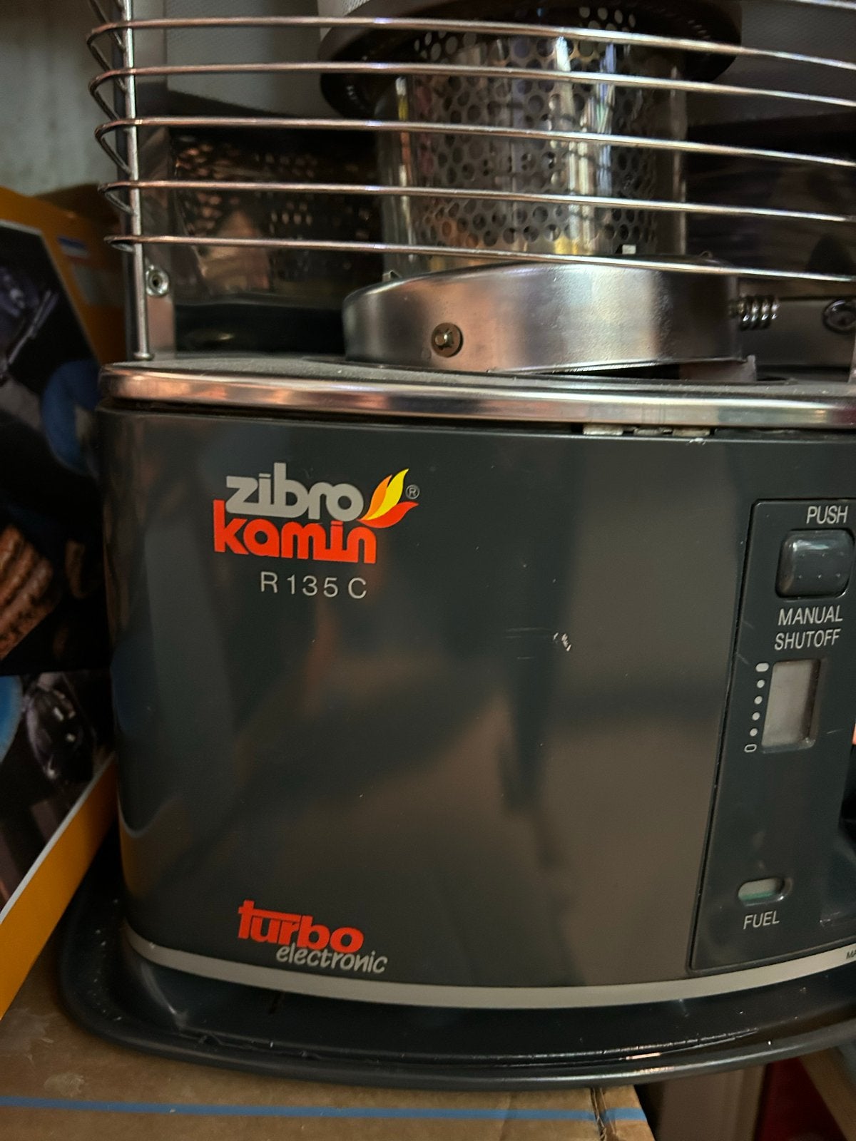 Zibro Kamin R135C Petroleumkachel - Zo goed als nieuw, Huis en Inrichting, Overige brandstoffen, Petroleumkachel, Ophalen of Verzenden