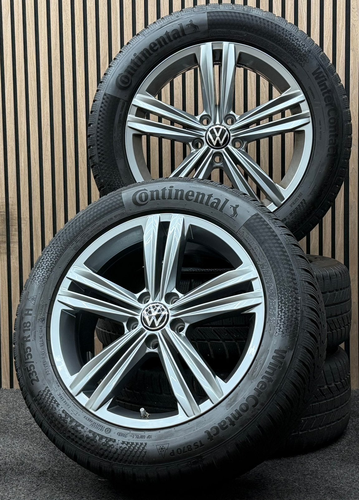 Originele 18 inch VW Tiguan Sebring 5x112 TPMS Continental, Auto-onderdelen, Banden en Velgen, Banden en Velgen, Winterbanden