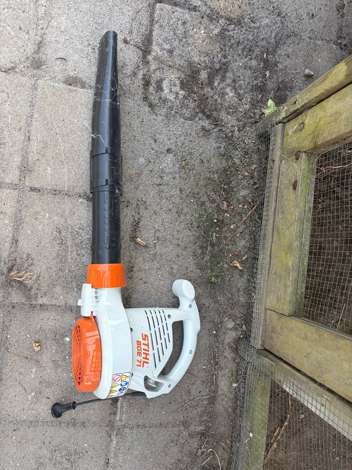 Stihl BGE 71 Elektrische Bladblazer - Krachtig en Betrouwbaa, Ophalen of Verzenden, Gebruikt, Elektrisch, Handgedragen
