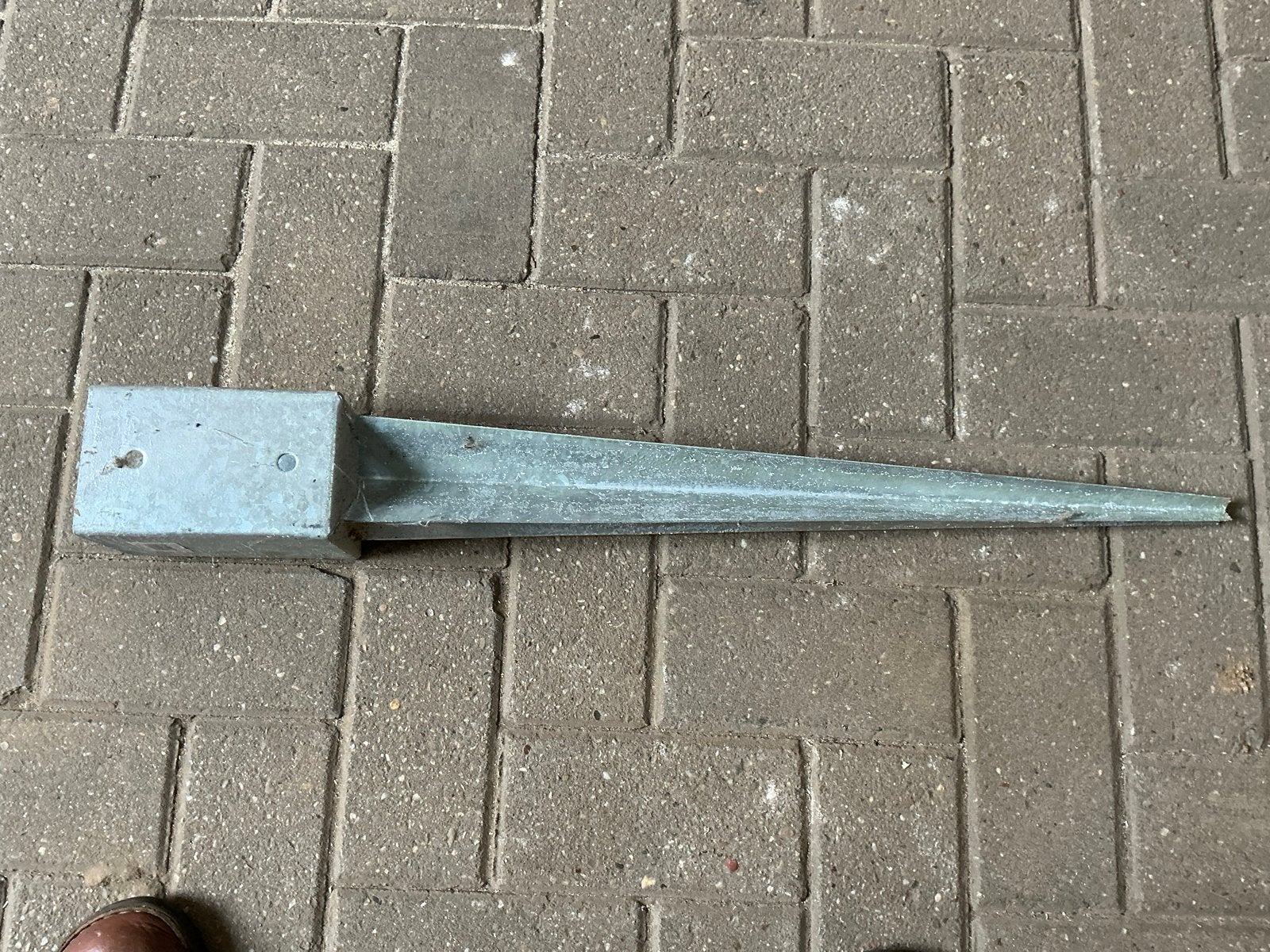 11 Nieuwe Grondpalen 9x9x75 cm - Paalhouders Punt, Ophalen, Nieuw, 250 mm of meer, Overige typen
