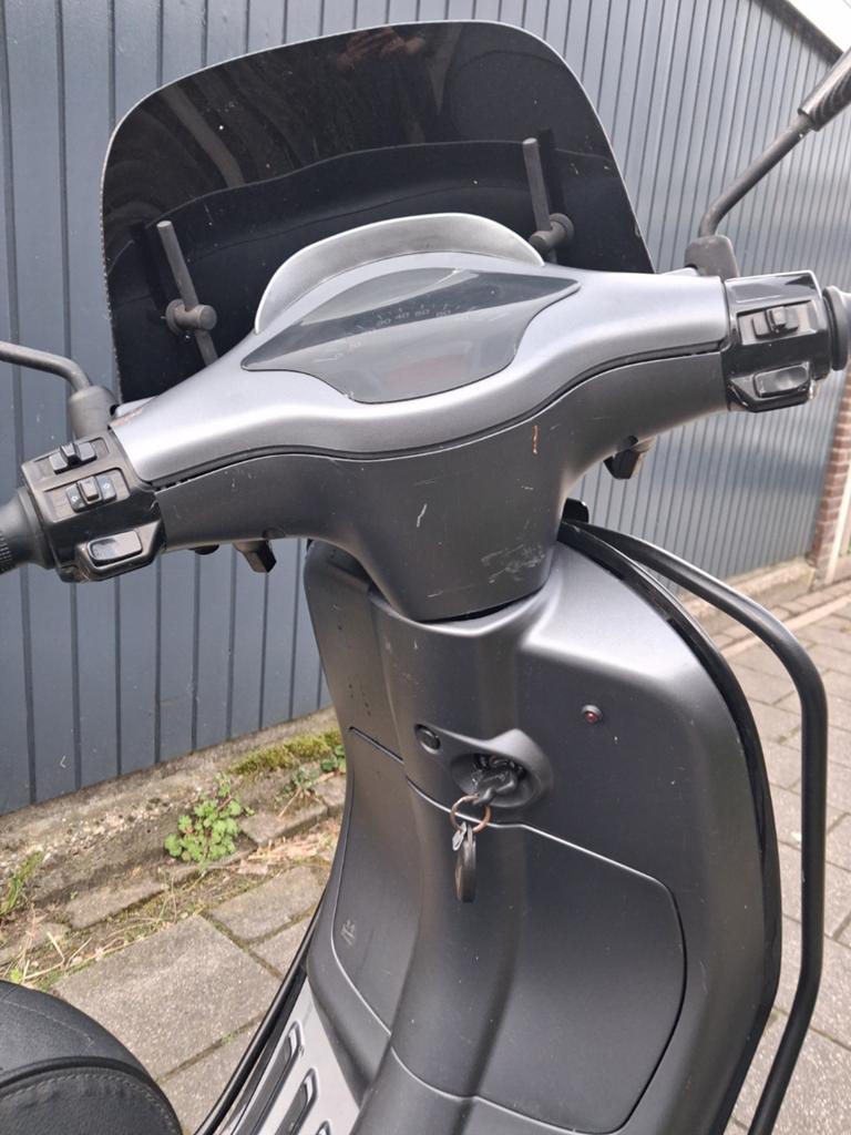 Vespa sprint s, Fietsen en Brommers, Scooters | Vespa, Ophalen, Benzine, Overige modellen