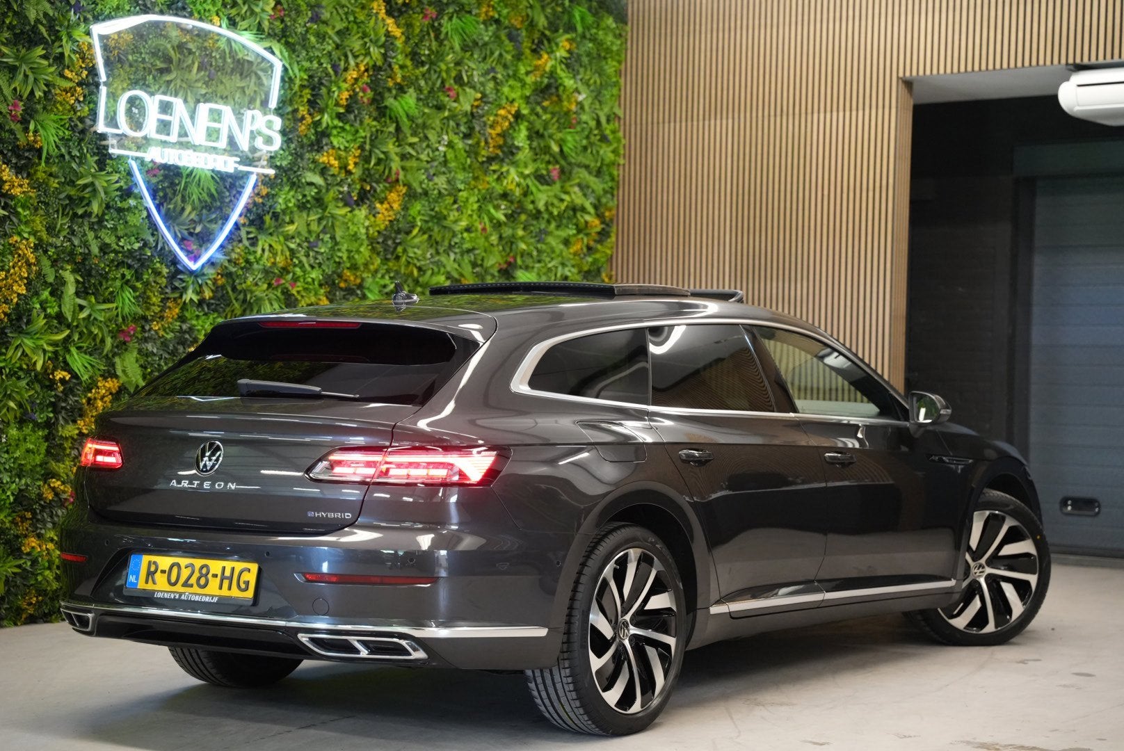 Volkswagen Arteon Shooting Brake 1.4 TSI eHybrid R-Line / Pa, Auto's, Gebruikt, 1714 kg, Hybride Elektrisch/Benzine, 1600 kg