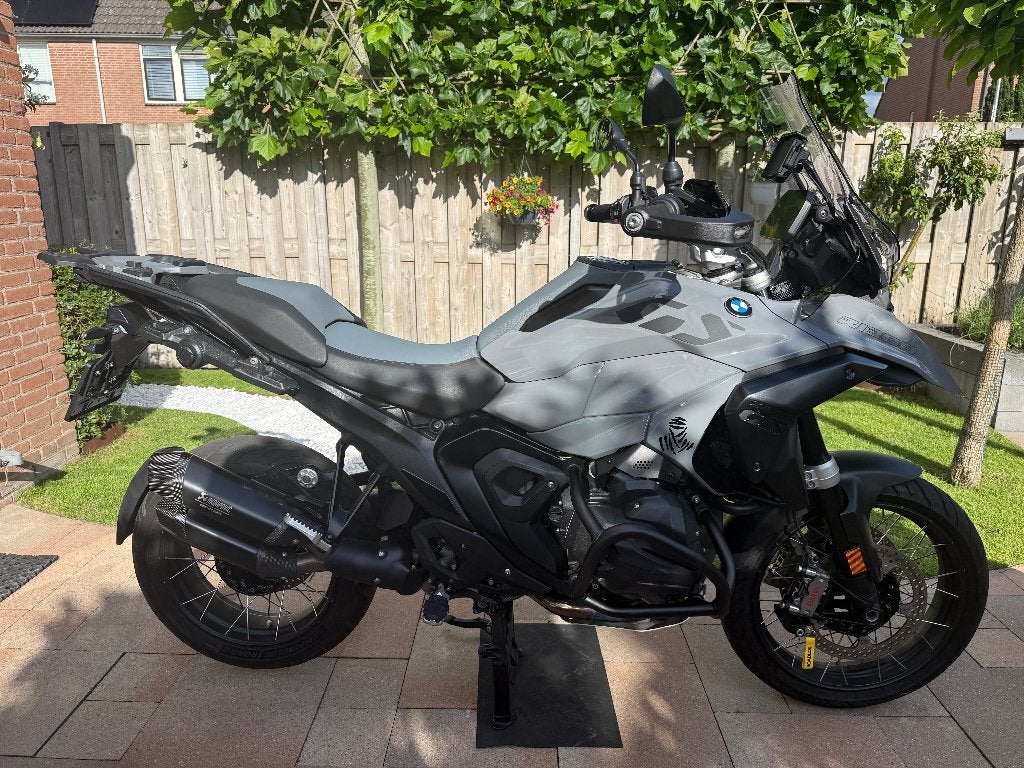 Volle BMW R1300GS Dynamic / Touring / Innovation pakket, Motoren, Motoren | BMW, Occasion, 4 cilinders, Motorrijbewijs A, Handvatverwarming