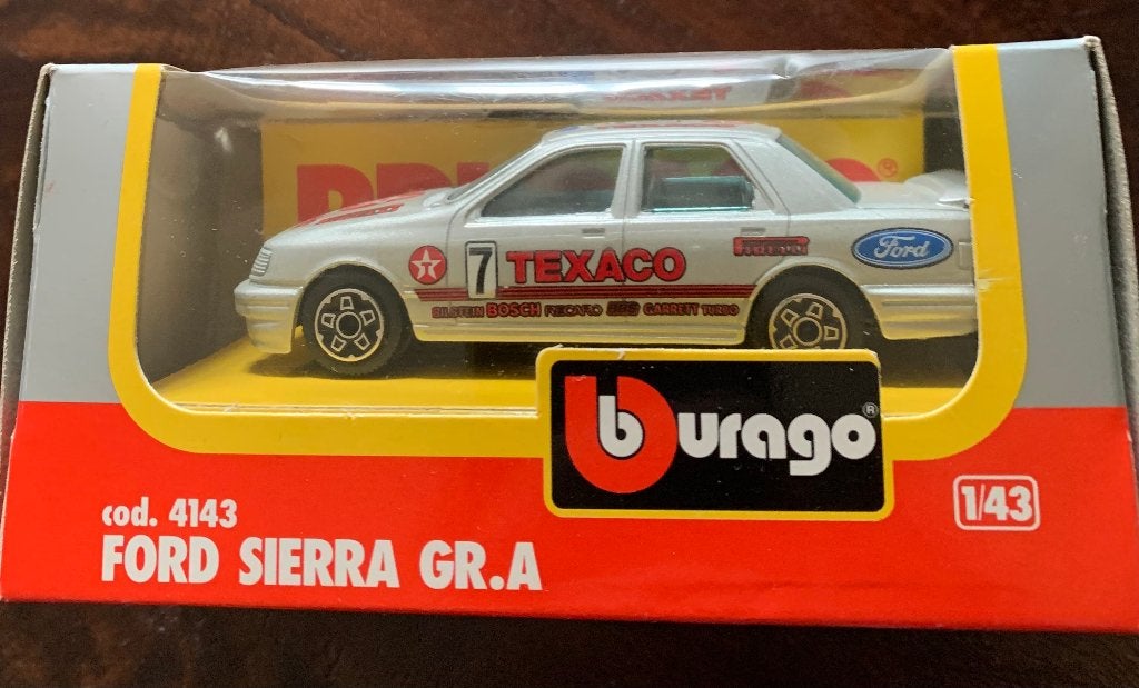 Te koop modelauto Ford Sierra Gr.A grijs - merk Burago, Ophalen of Verzenden, Nieuw, Auto's