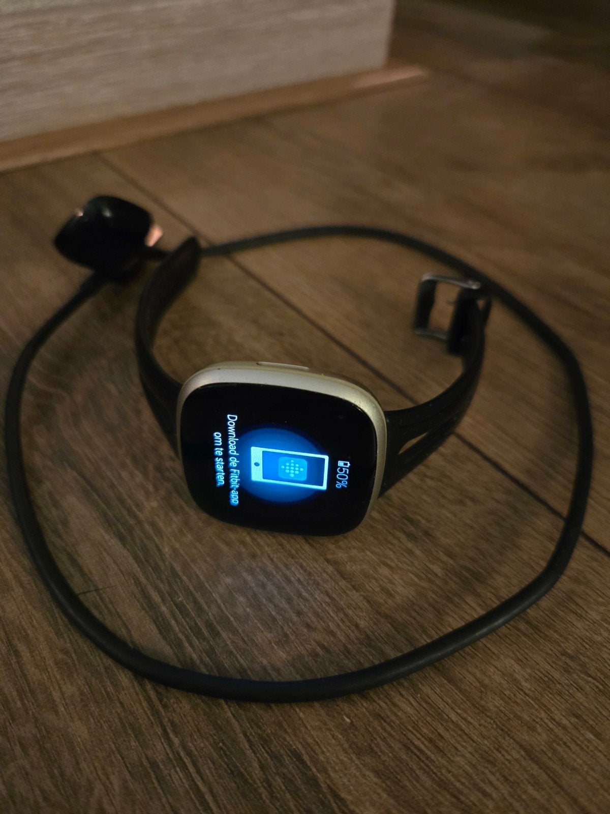 Fitbit Versa 3 Smartwatch met oplader, Gebruikt, Zwart, Ophalen of Verzenden, Fitbit