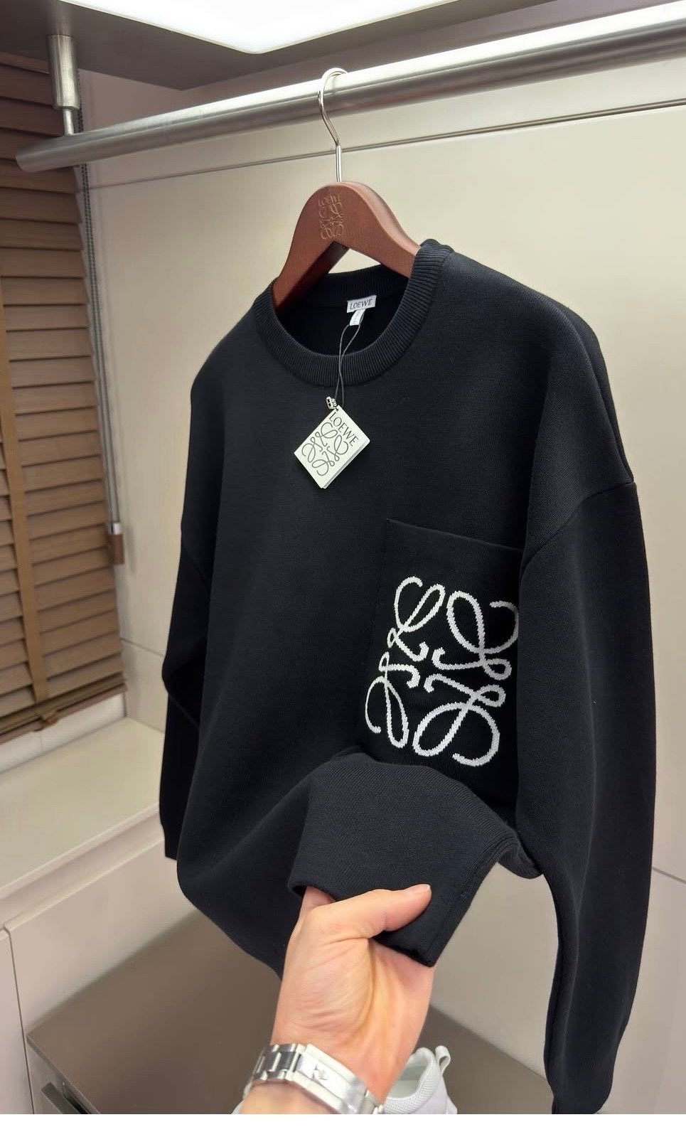 Loewe Anagram Trui - Premium Kwaliteit & Comfort, Ophalen of Verzenden, Nieuw, Overige maten, Zwart