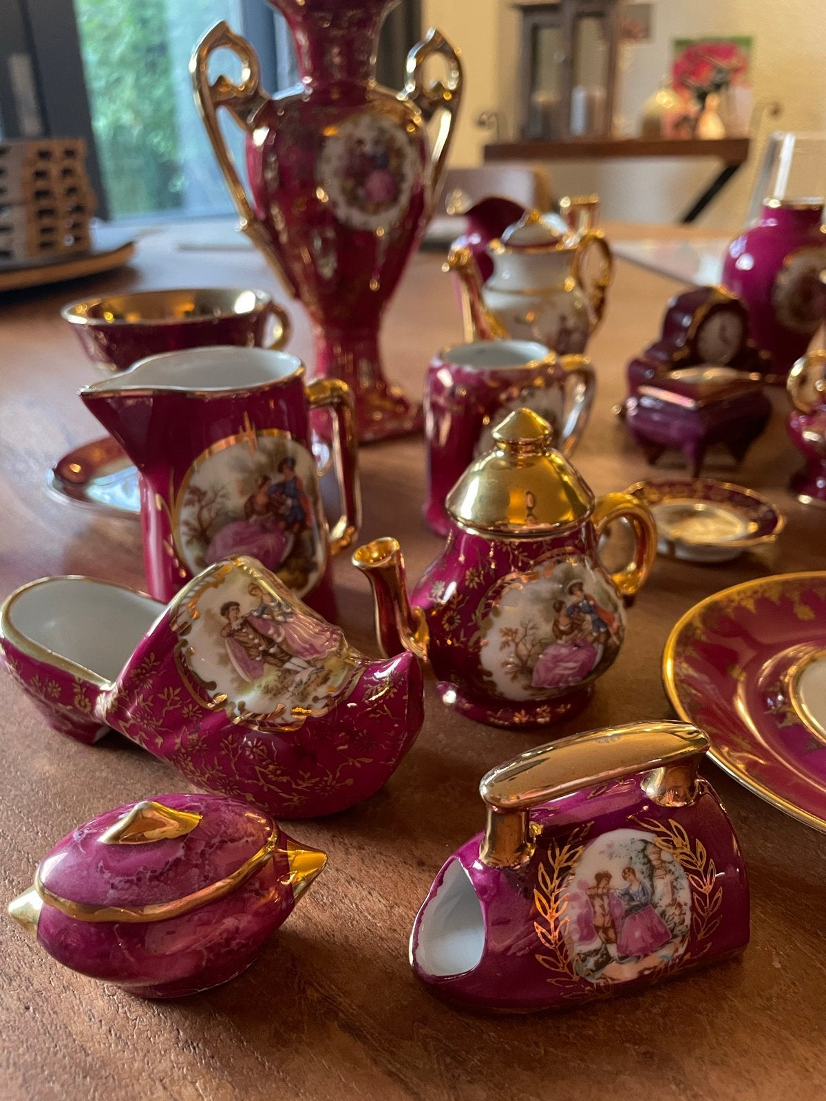 Limoges Miniatuur Servies Set - Romantische Scènes, Antiek en Kunst, Ophalen