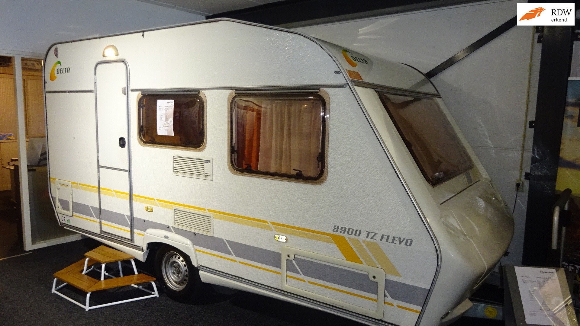 DELTA Flevo 3900 TZ 2003 VASTBED Treinzit 825 kg Mover enz, Bedrijf, 750 - 1000 kg, Luifel, Delta