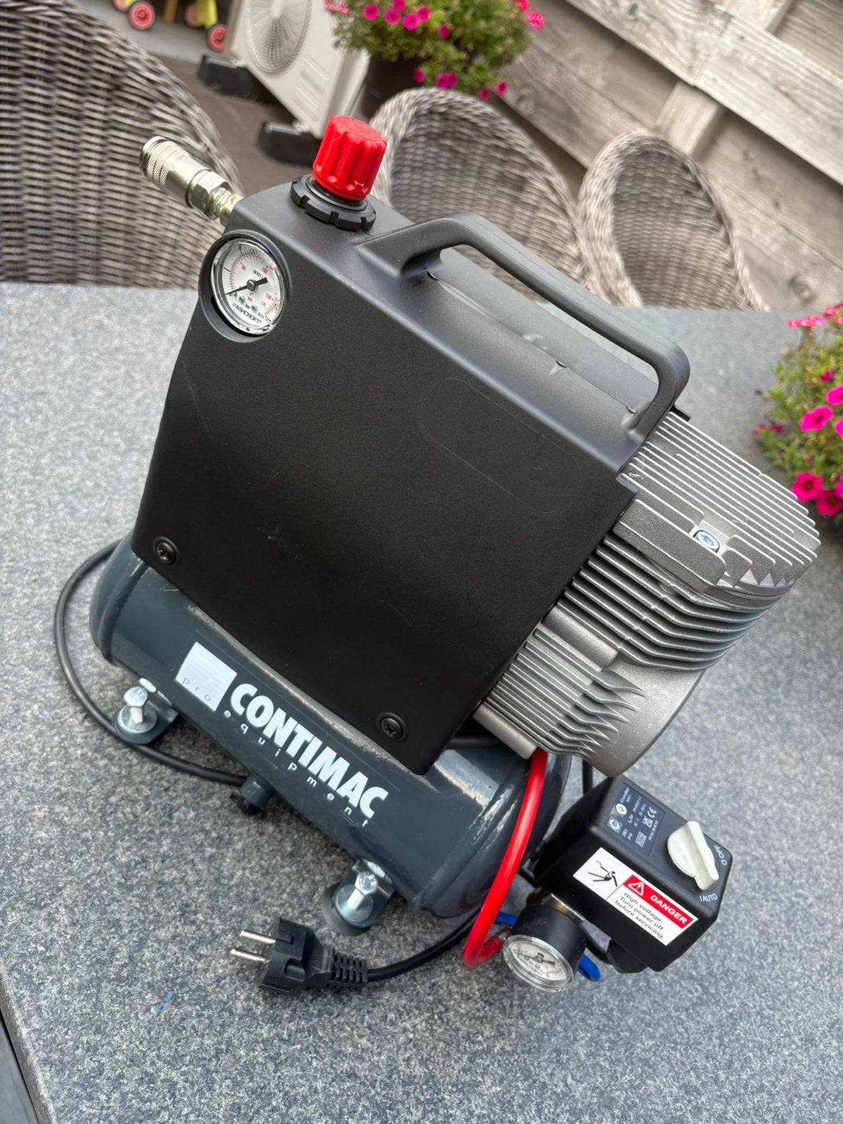 Compressor contimac model handy, Doe-het-zelf en Verbouw, Compressors, Minder dan 25 liter, Ophalen of Verzenden, Zo goed als nieuw