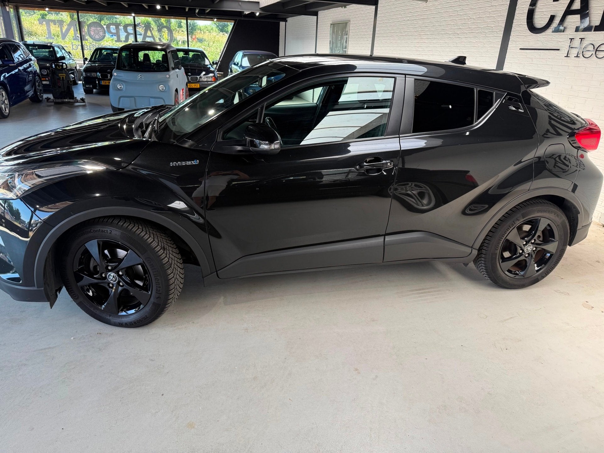 Toyota C-HR 1.8 Hybrid Active 2018 Camera Cruise Navi Line a, Euro 6, 4 cilinders, Zwart, 98 pk