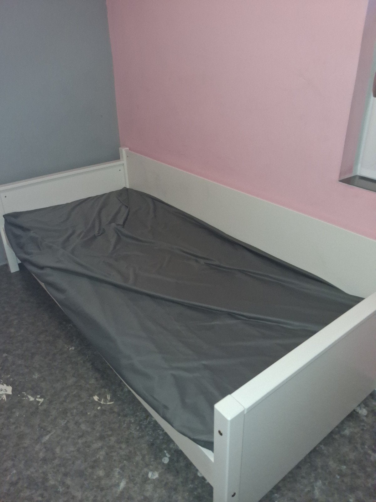 Kinderbed gratis, Ophalen, 90 cm, Eenpersoons, Wit