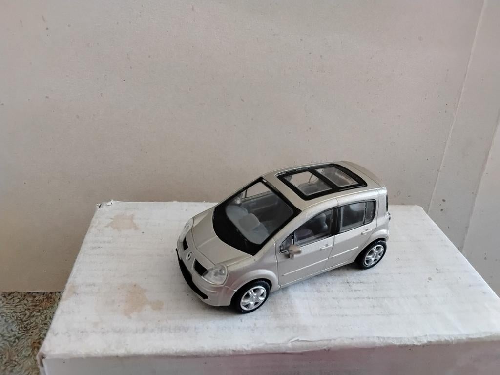 RENAULT    MODUS       SCHAAL   1  :  43, Ophalen of Verzenden
