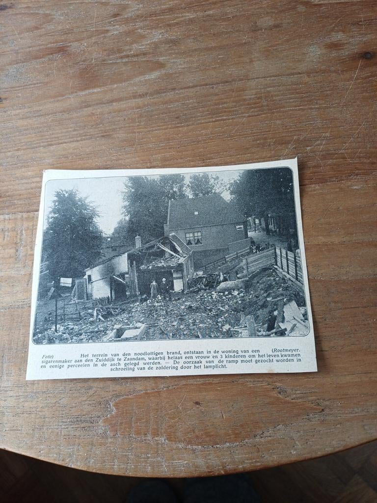 Knipsel brand woning sigarenmaker Zuiddijk Zaandam 1909, Ophalen of Verzenden, Voor 1920, Knipsel(s)