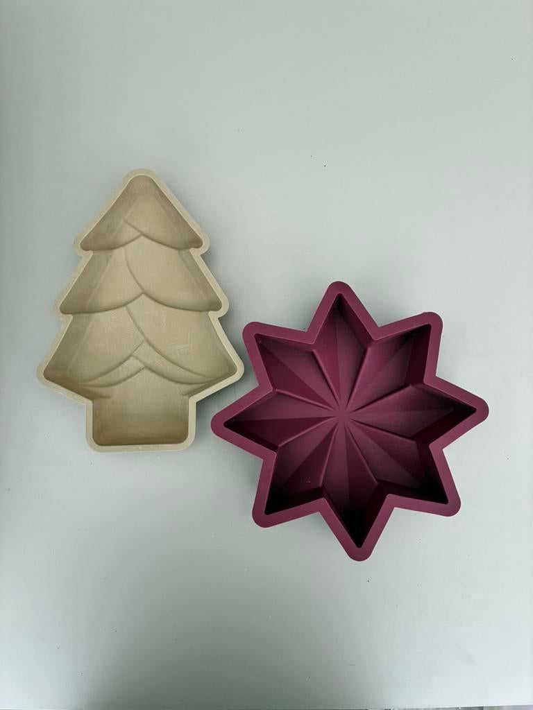 Siliconen bakvormen kerstboom en ster – set, Hobby en Vrije tijd, Taarten en Cupcakes maken, Ophalen of Verzenden, Zo goed als nieuw