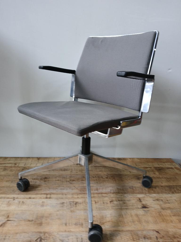 Dynamobel vergaderstoel, Ophalen, Gebruikt, Zwart, Vijf, Zes of meer stoelen