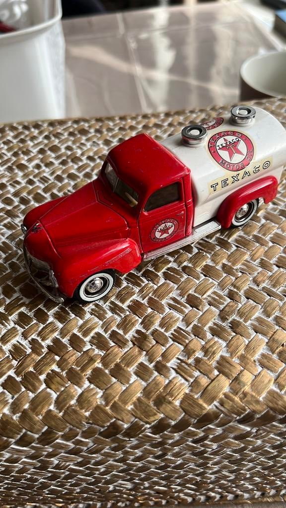 Dodge Tank Texaco Solid 1/43 Rood, Ophalen of Verzenden, Zo goed als nieuw, Auto, Overige merken
