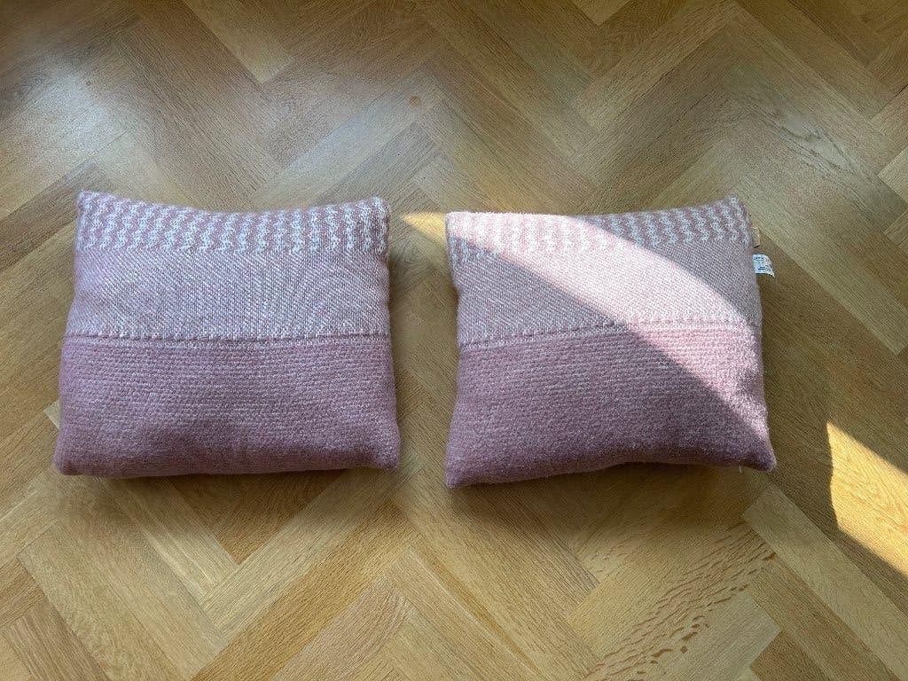 Sierkussen Malagoon, Huis en Inrichting, Ophalen, Zo goed als nieuw, Roze, Vierkant