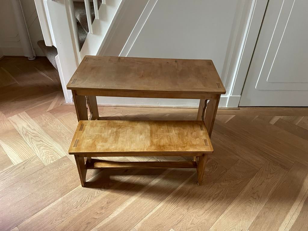 Kinderbureau hout (80cm*40cm*47cm), Ophalen, Zo goed als nieuw, Overige typen