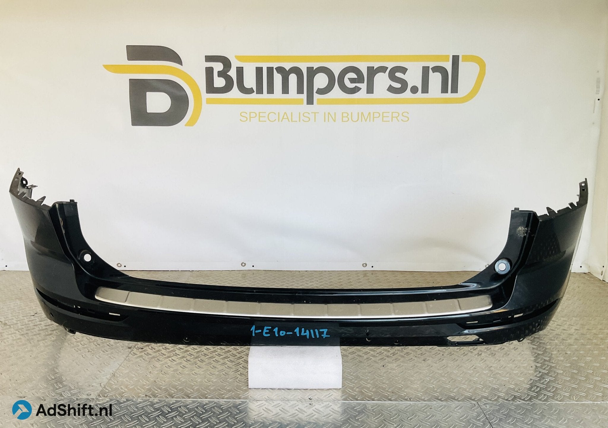 Bumper Volvo XC60 R Design R-Design 31689246 Achterbumper 1-