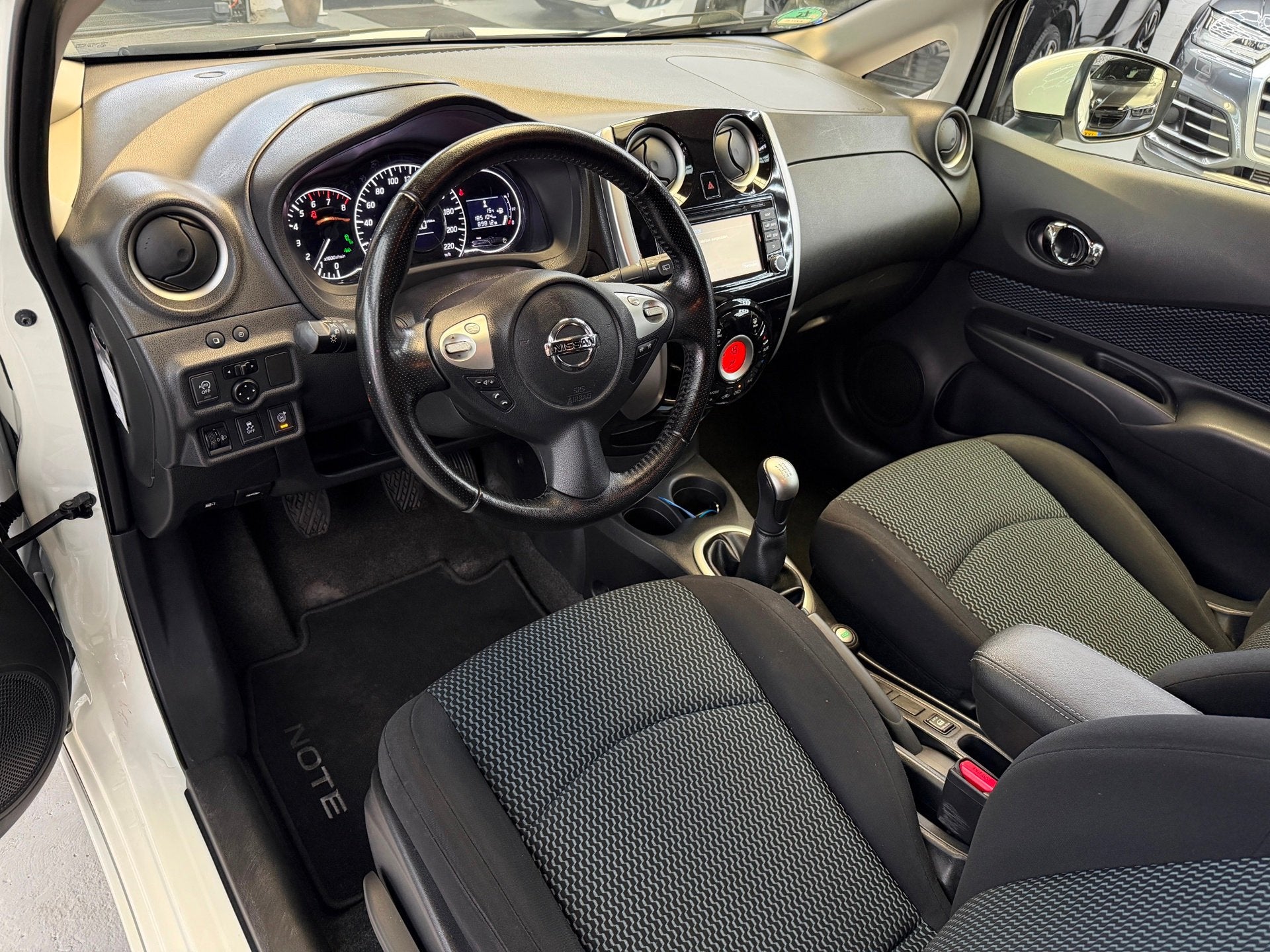 Nissan Note 1.2 DIG-S Connect Edition Bluetooth, Auto's, Voorwielaandrijving, Stof, Gebruikt, Zwart