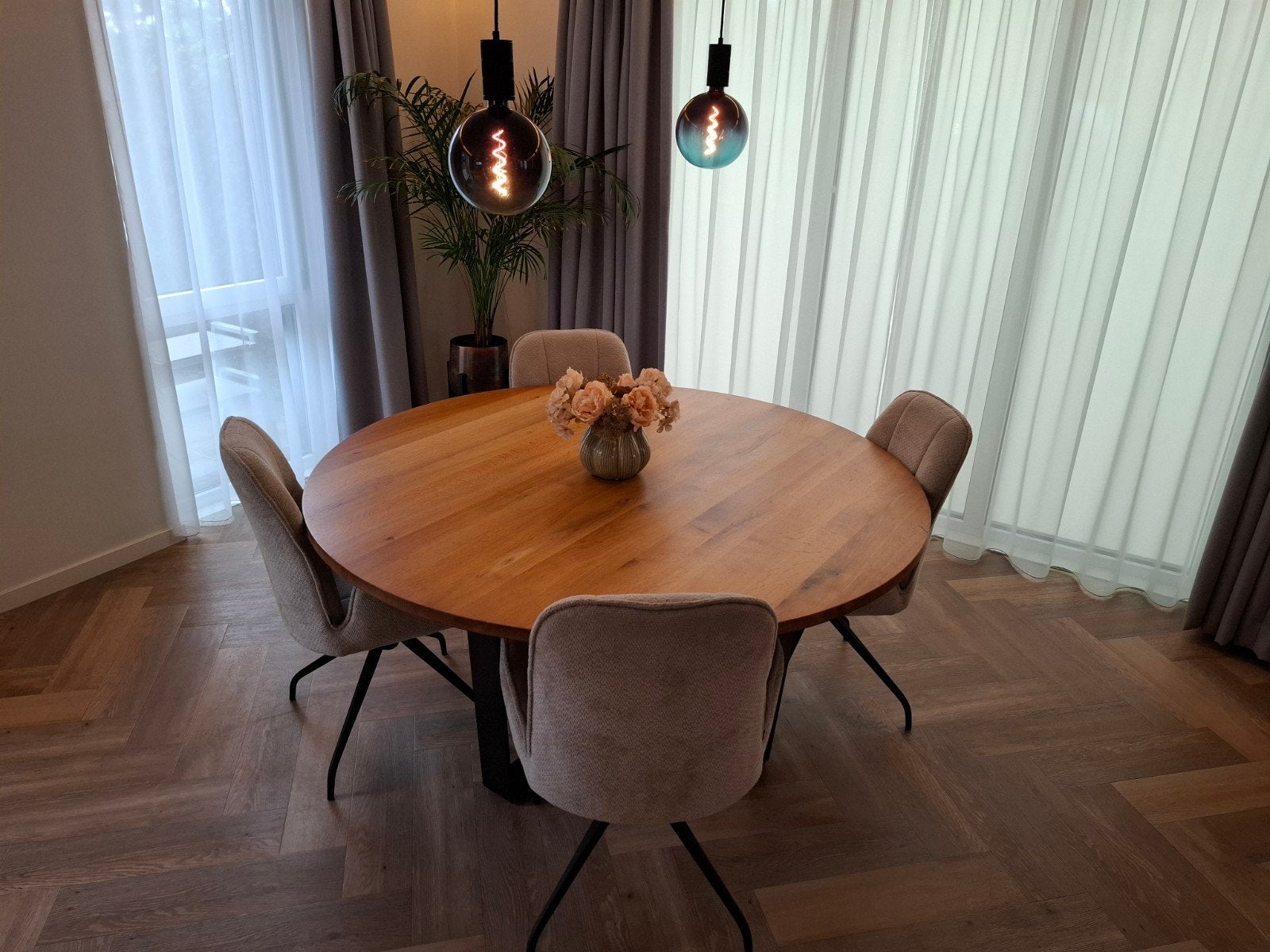 Ronde eettafel 160cm van eikenhout met metalen onderstel, Ophalen, Modern, Industrieel, 150 tot 200 cm, Rond