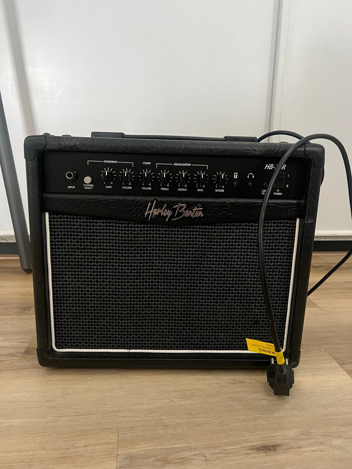Harley Benton HB-20R Gitaarversterker, Muziek en Instrumenten, Versterkers | Bas en Gitaar, Ophalen, Gebruikt, Gitaar, Minder dan 50 watt