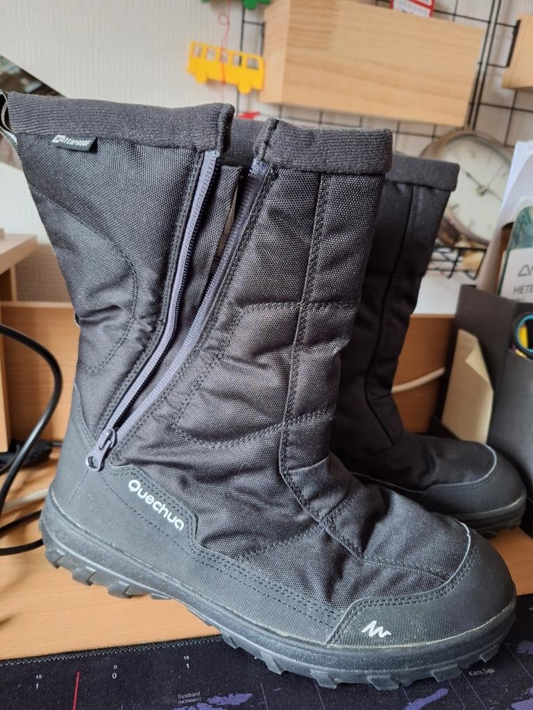 Warme snowboots maat 42 - Goed profiel!, Kleding | Heren, Schoenen, Quechua, Zwart, Boots, Ophalen of Verzenden