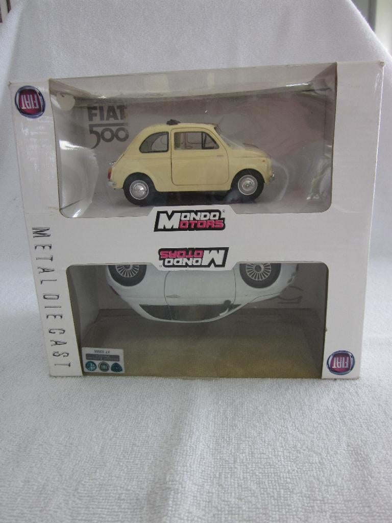 Fiat 500 Mondo Motors 1:24 duo pack made in Italy., Hobby en Vrije tijd, Modelauto's | 1:24, Ophalen of Verzenden, Zo goed als nieuw