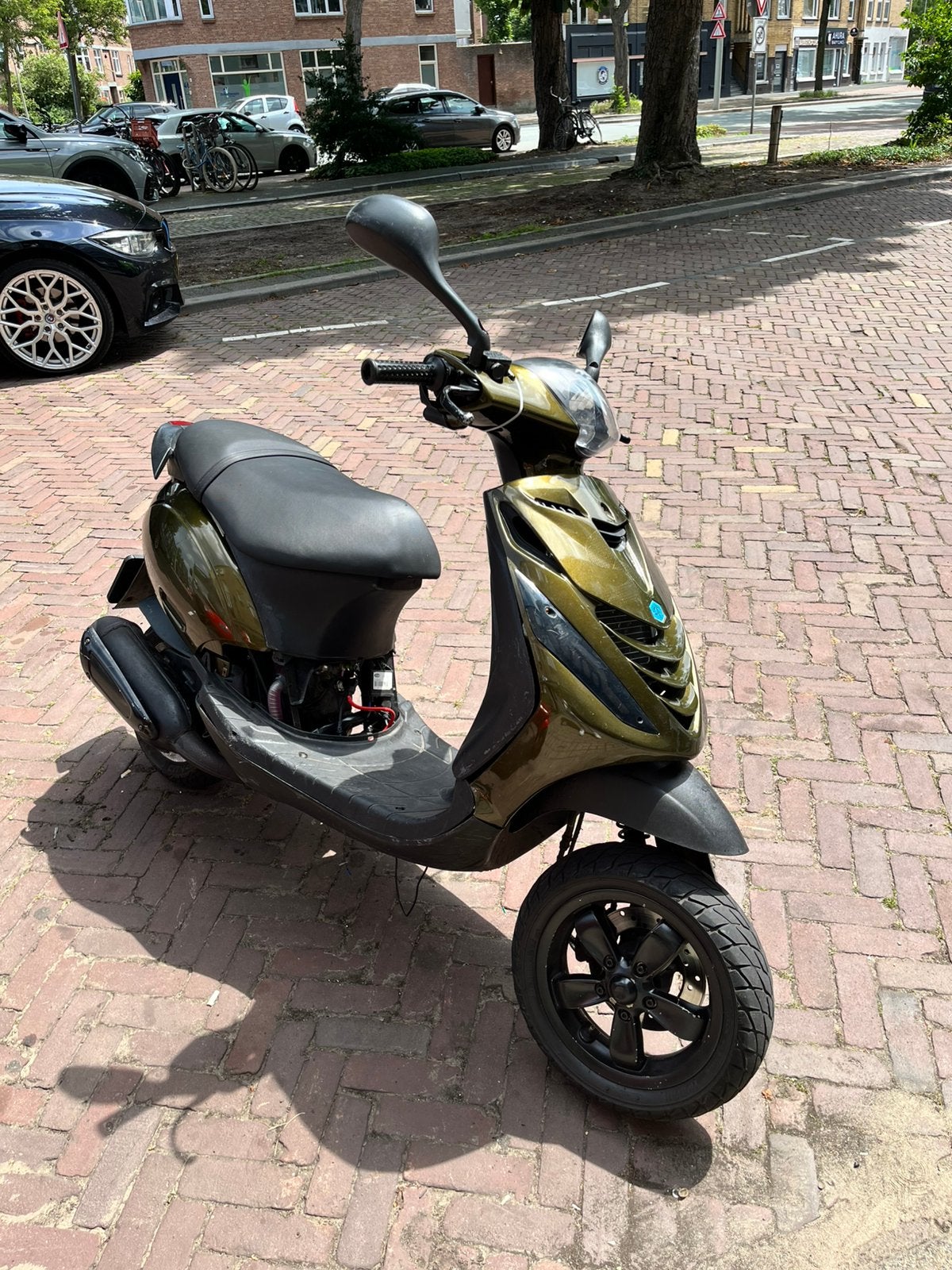 Zip 125 LC op geldig brom, Ophalen, Zo goed als nieuw, Tweetakt, Zip