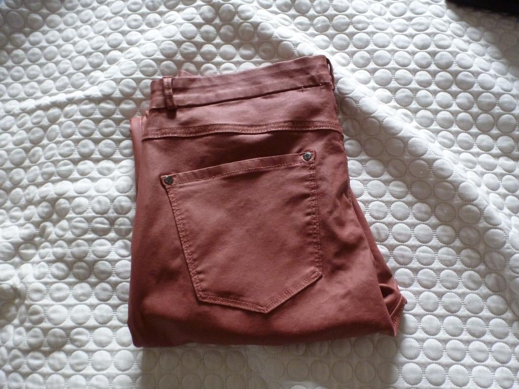 zomer NORAH imitatie leer broek KORAAL ROZE 42 -GRATIS zend, Overige kleuren, Verzenden, Maat 42/44 (L), Zo goed als nieuw