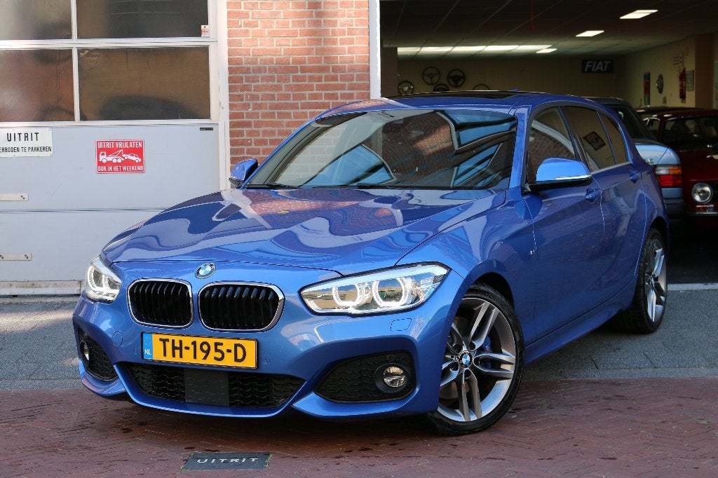 BMW 125i - 315PK/M-Pakket/CarPlay/Harman Kardon/Keyless Go, 1998 cc, Achterwielaandrijving, 4 cilinders, Blauw
