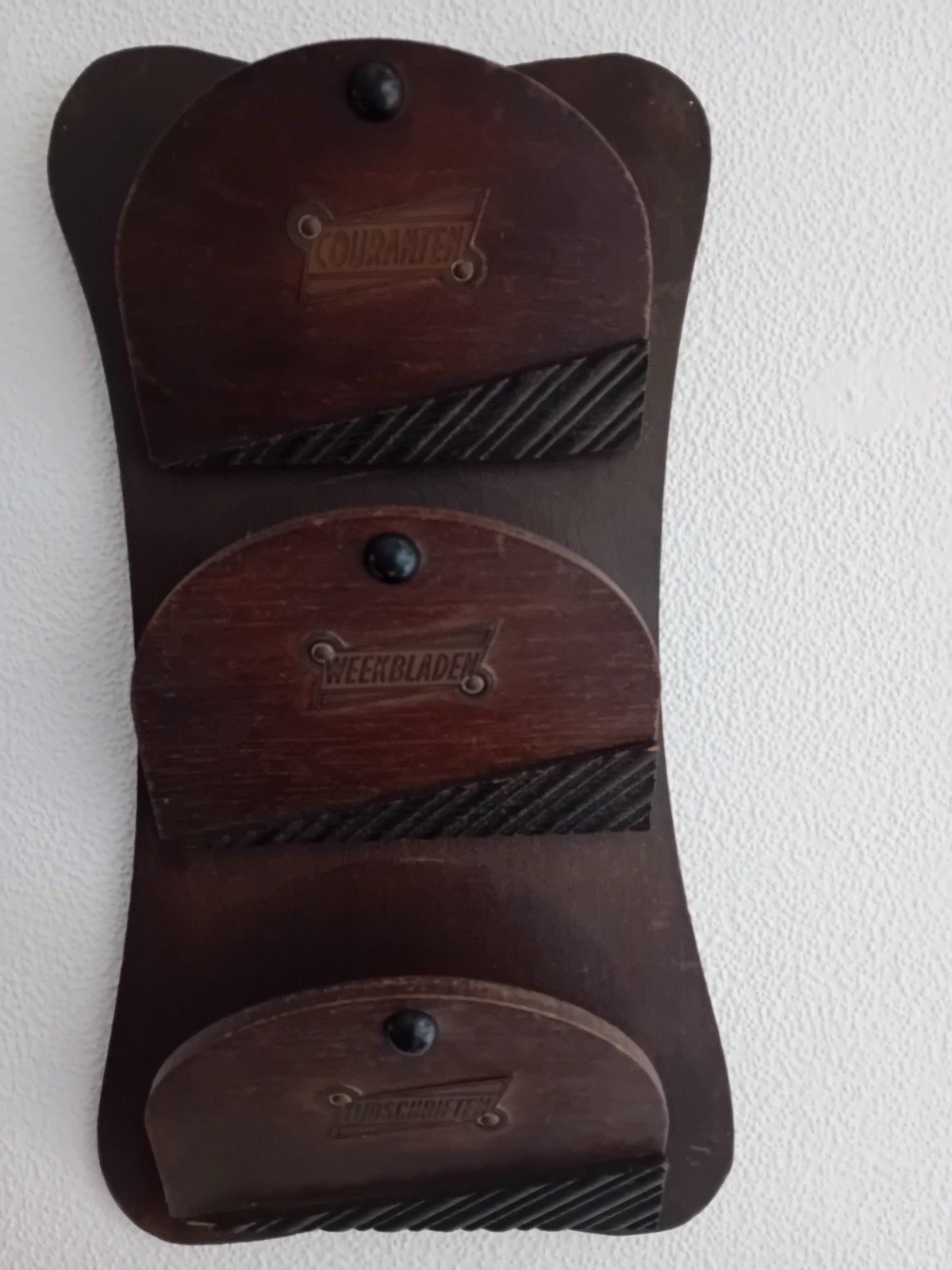 Vintage houten wandrek voor kranten en tijdschriften, Ophalen