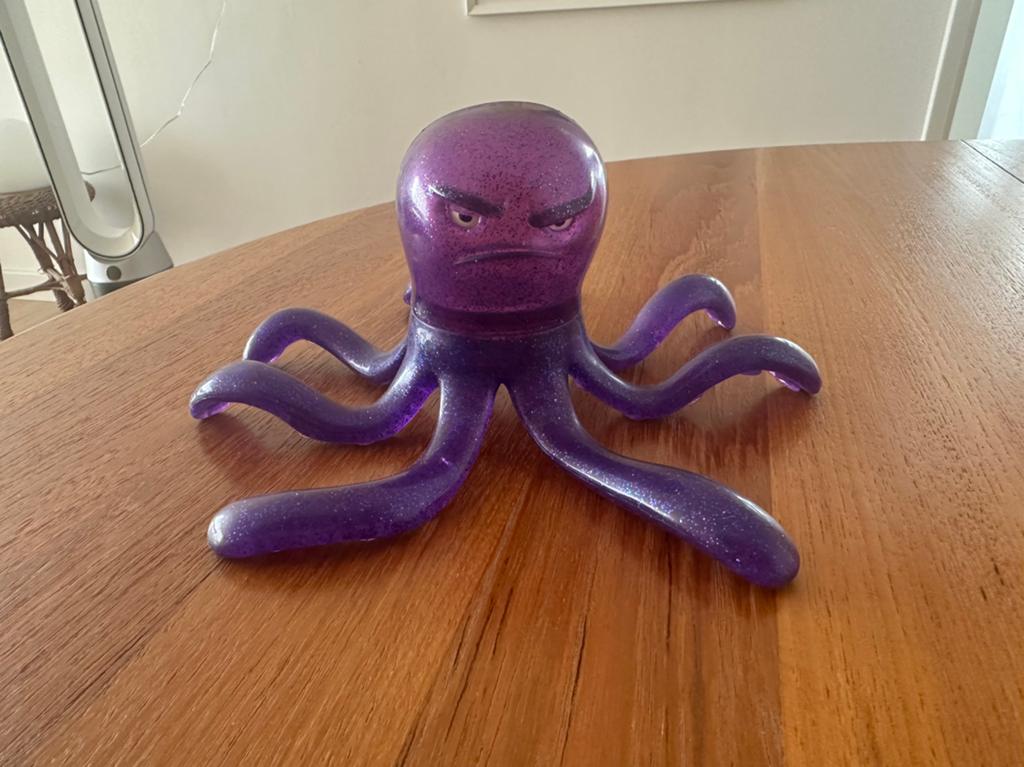 Disney pixar toy story 3 stretch purple glitter octopus, Verzamelen, Poppetjes en Figuurtjes, Ophalen of Verzenden, Zo goed als nieuw