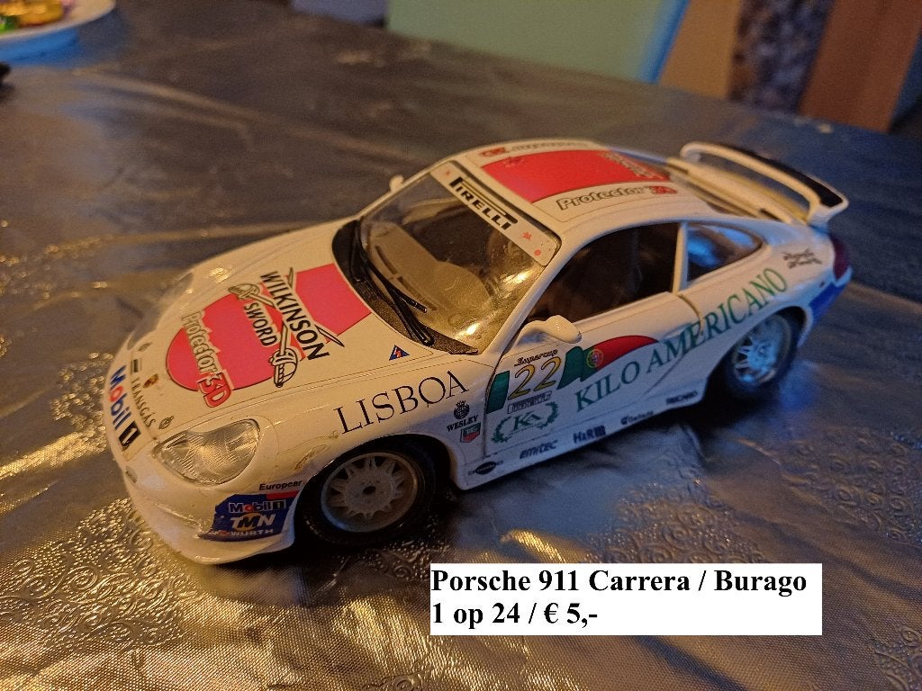 OPRUIMING modelauto"s 1 op 24, Hobby en Vrije tijd, Modelauto's | 1:24, Ophalen of Verzenden, Gebruikt, Auto, Bburago