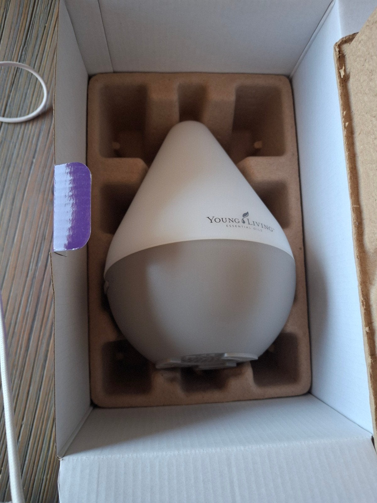 Young Living Dewdrop Diffuser - Nieuw in doos, Nieuw, Kunststof, Ophalen of Verzenden, Modern