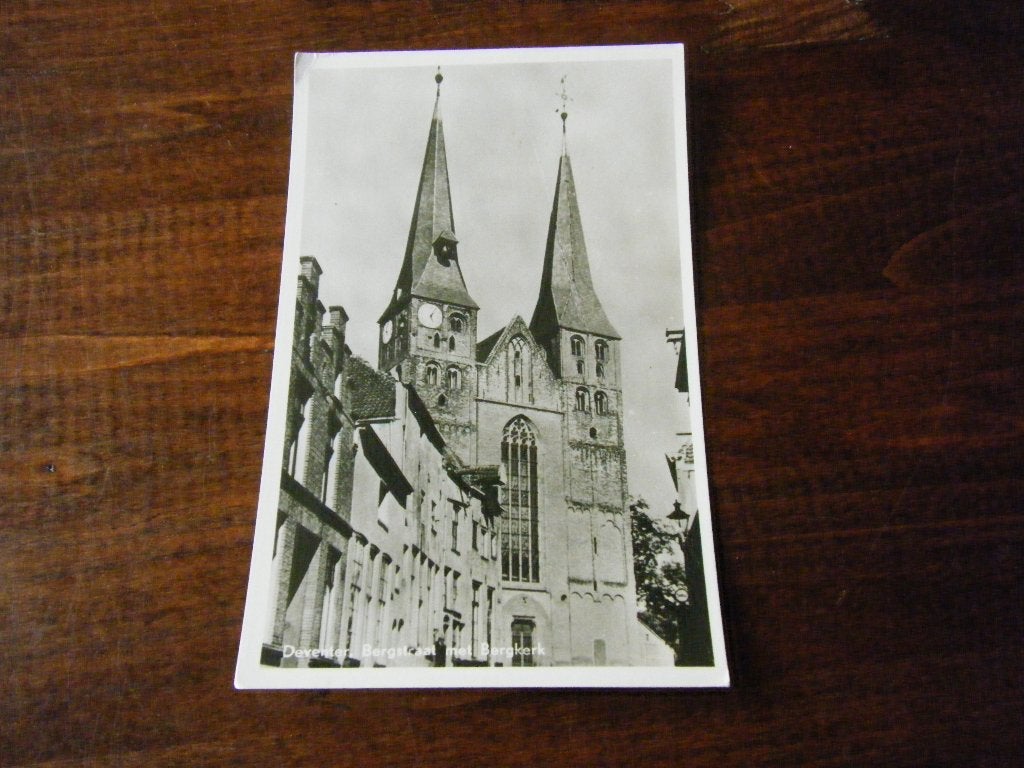 W90 - Deventer - Bergkerk - Mooi/Oud, Ophalen of Verzenden, 1940 tot 1960, Overijssel