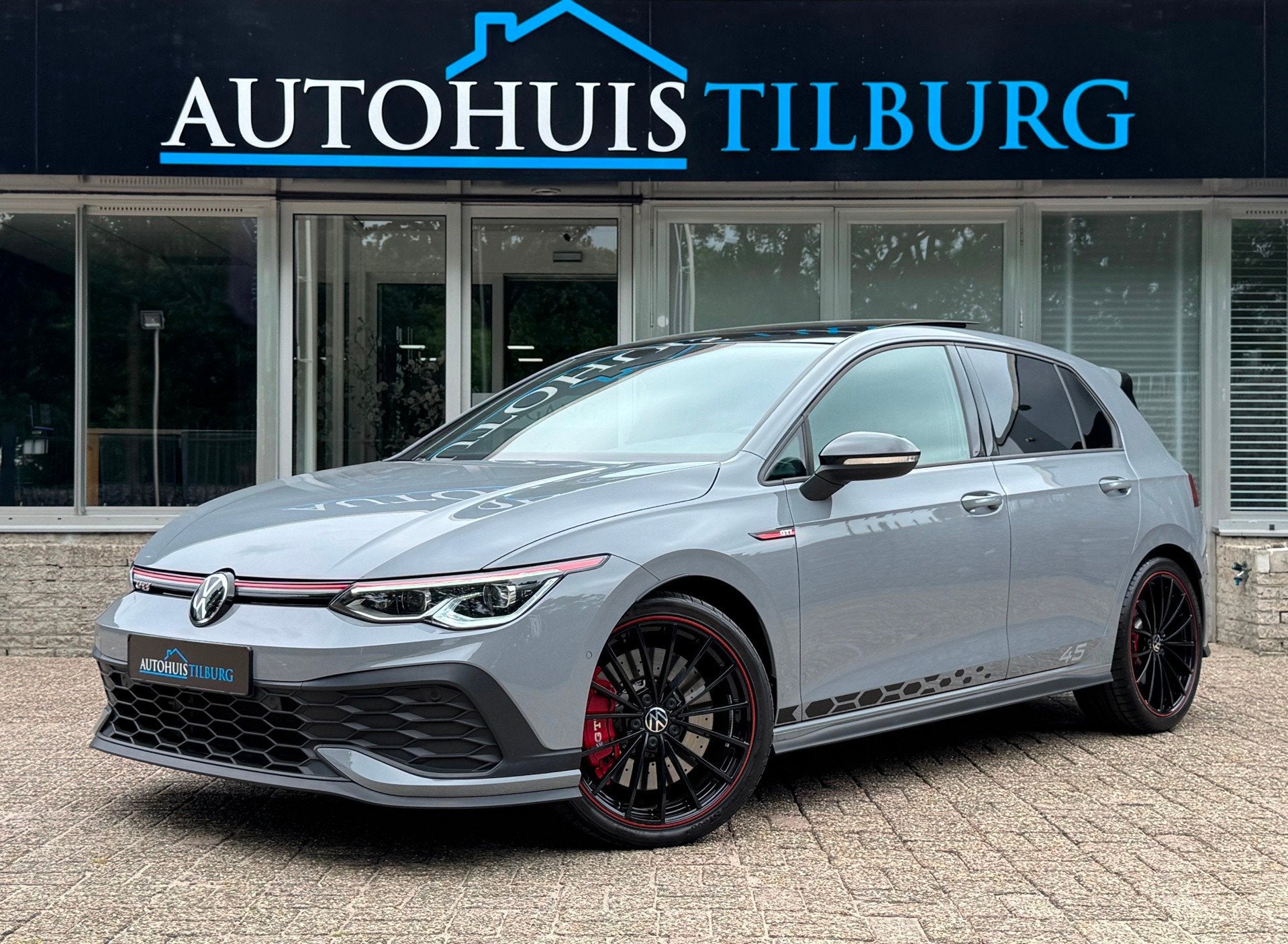 Volkswagen Golf 2.0 TSI GTI Clubsport 45 Jahre Pano Akra Nü, Dealer onderhouden, Gebruikt, 4 cilinders, 1984 cc