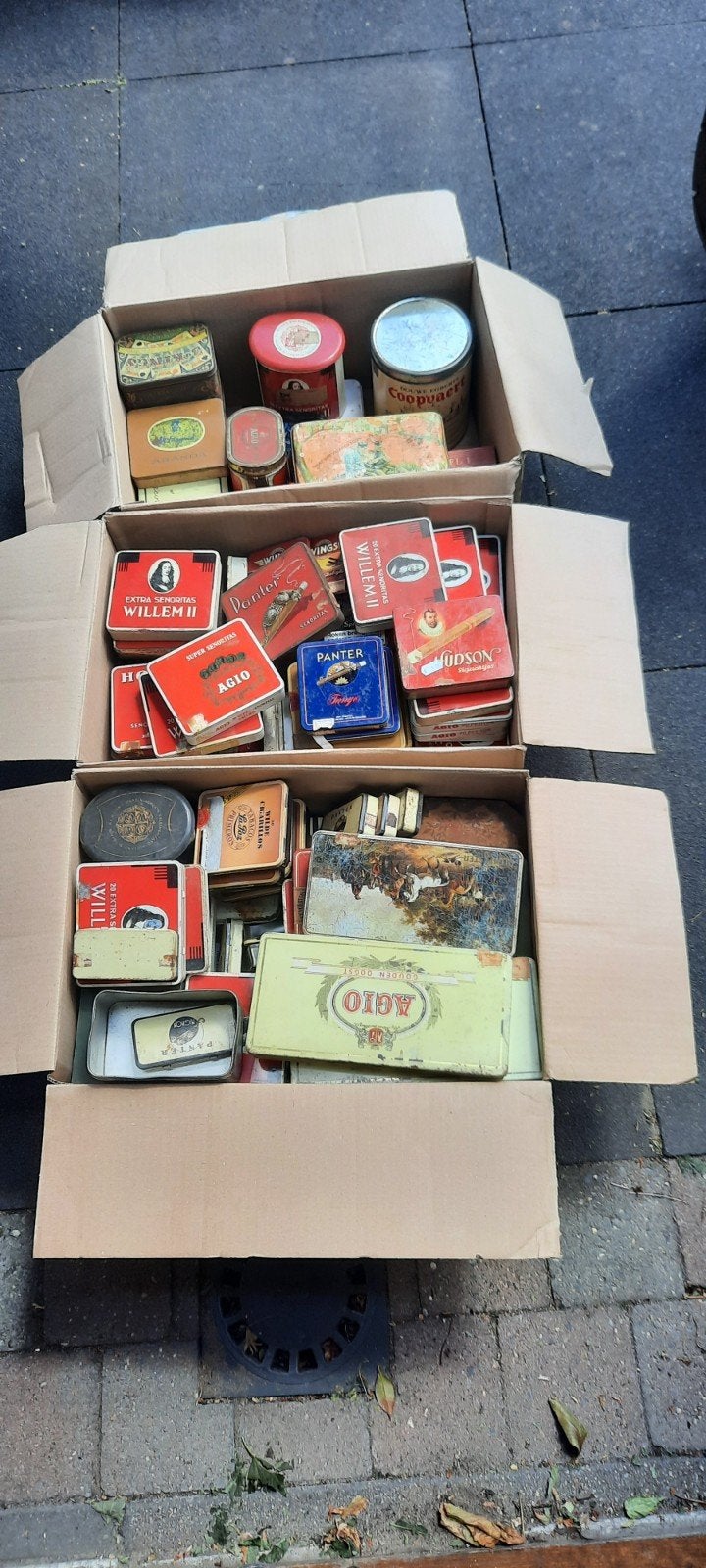 Drie dozen Blikken sigaren doosjes, Ophalen, Gebruikt, Overige, Overige merken