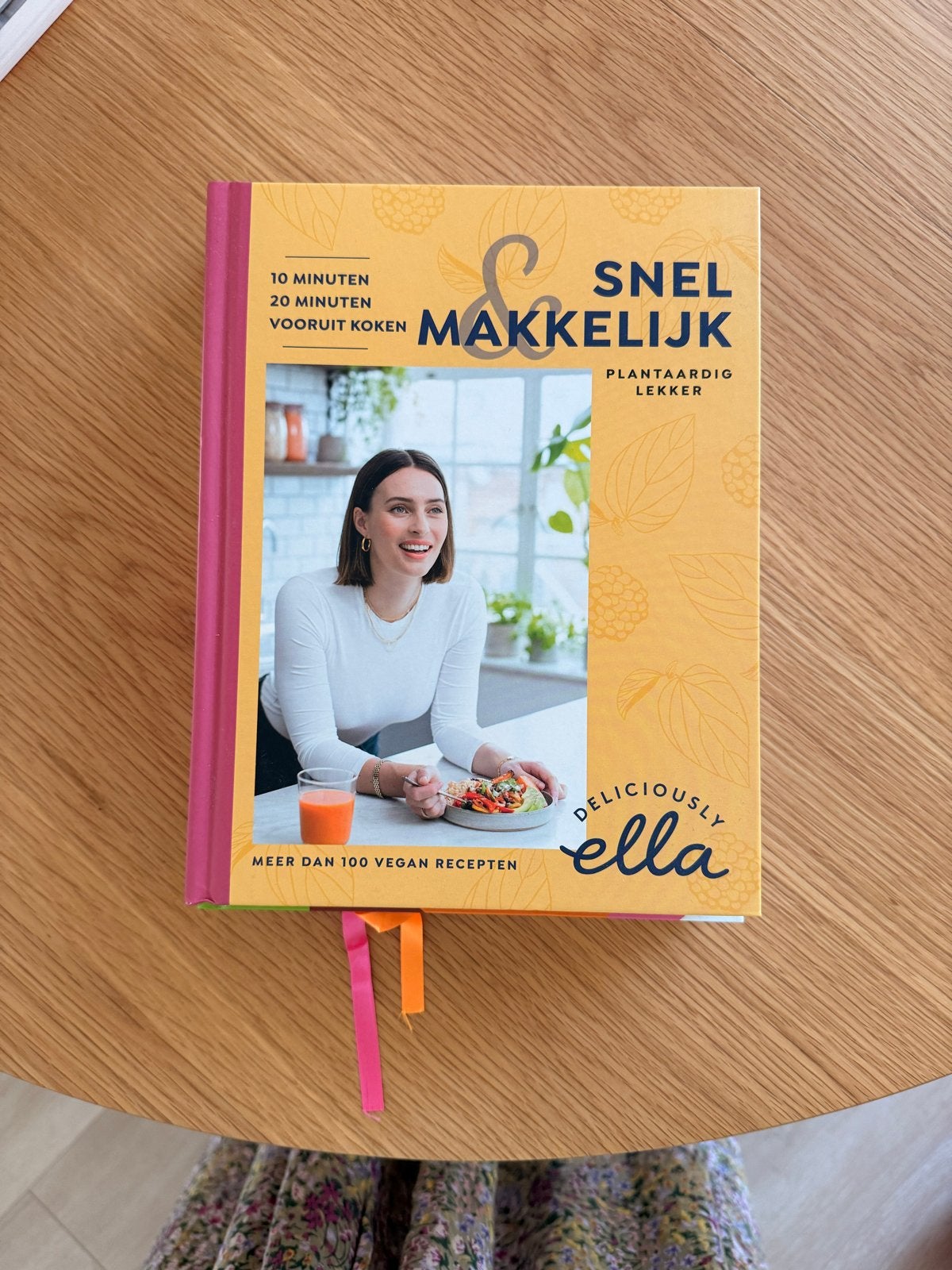 Deliciously Ella Snel & Makkelijk Kookboek, Hoofdgerechten, Ophalen of Verzenden, Zo goed als nieuw, Gezond koken