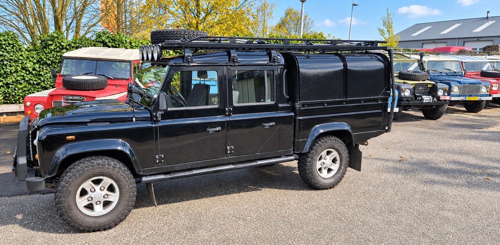 ‼️LAND ROVER DEFENDER 130 2.4 5P GRIJSKENTEKEN YOUNGTIMER, Auto's, Land Rover, Zwart, 4 cilinders, Origineel Nederlands
