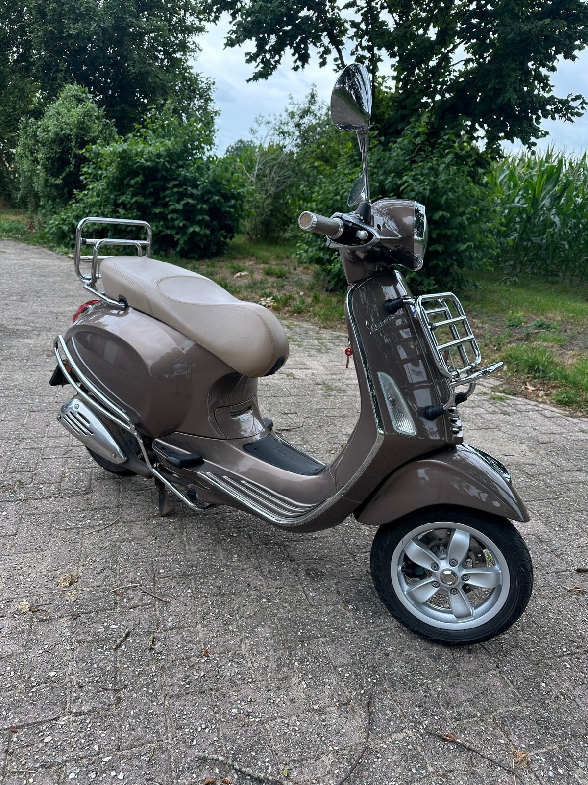 Vespa Primavera Piagio 2014 5029 km!, Fietsen en Brommers, Ophalen, Overige modellen, Zo goed als nieuw, Benzine