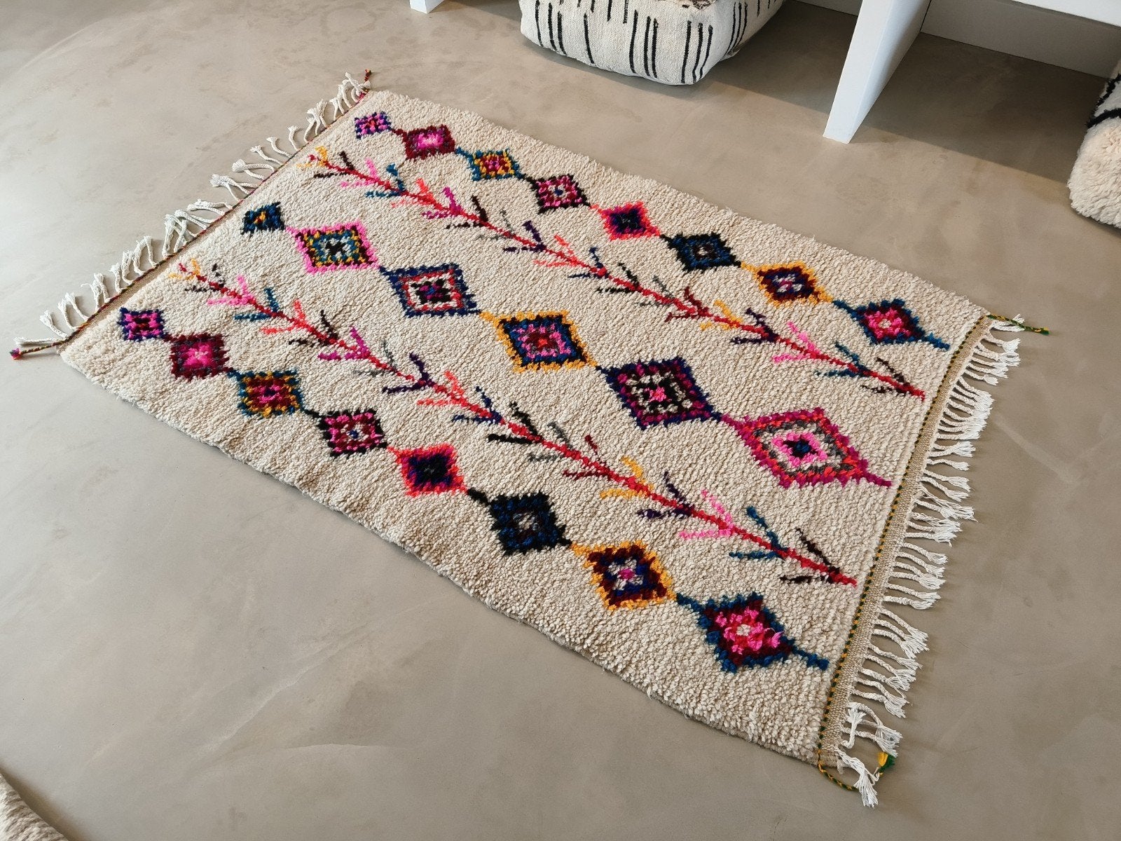 Marokkaanse Beni Ouarain vloerkleed tapijt kleed marokko, Ophalen, 100 tot 150 cm, Berber, Bohemien, Etnisch, Crème