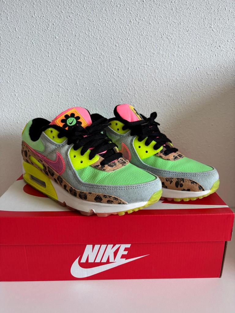 Nike Air Max 90 LX Illusion Green Sunset Pulse mt.39, Ophalen, Zo goed als nieuw, Groen, Sneakers of Gympen