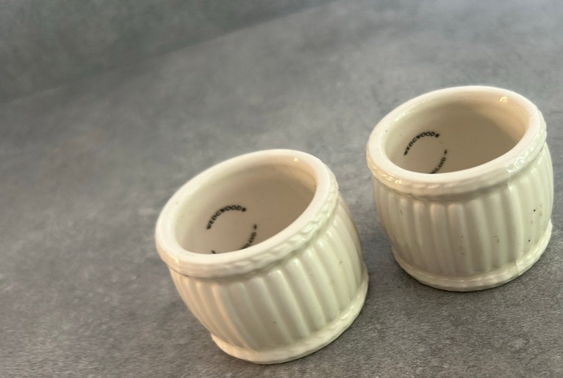 2 servetringen Wedgwood, Ophalen of Verzenden, Zo goed als nieuw, Porselein, Overige typen