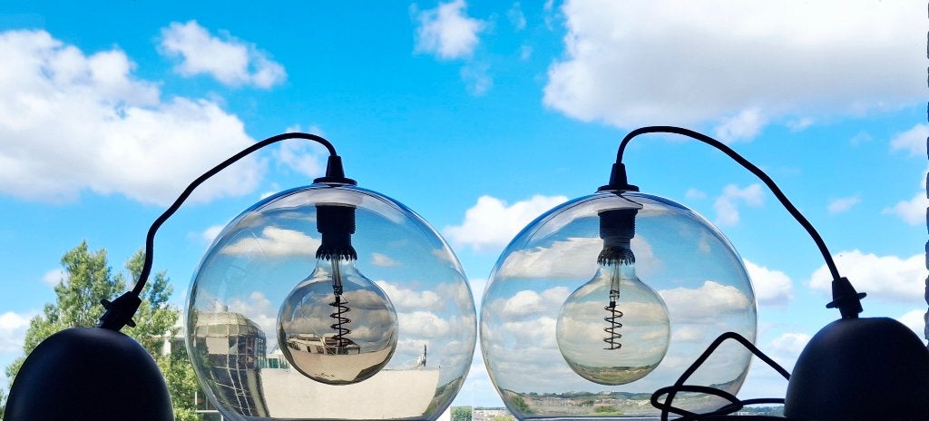 3x Hanglampen Rookglas met Filament LED-lamp (JAKOBSBYN), Huis en Inrichting, Ophalen, E27 (groot), Zo goed als nieuw, Glas