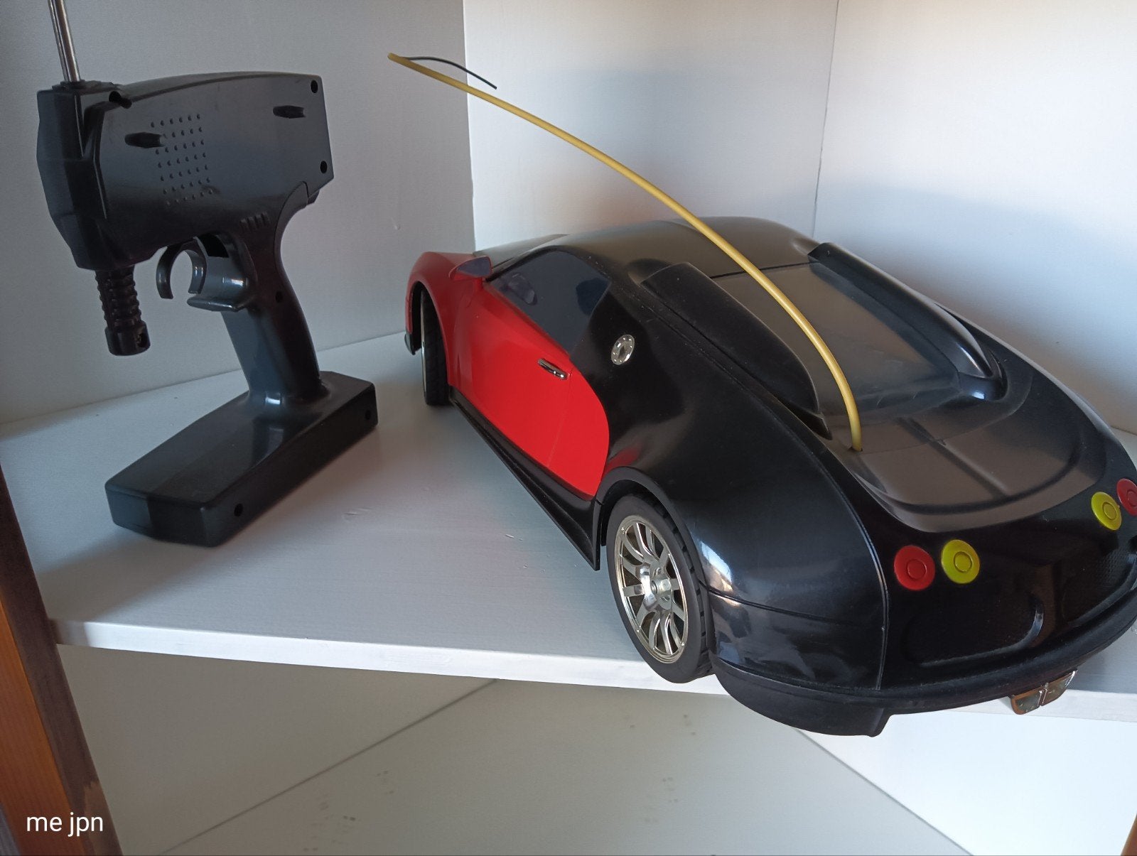 Bugatti incl afst bediening,en een mini ., Ophalen, Zo goed als nieuw, Overige schalen, Elektro