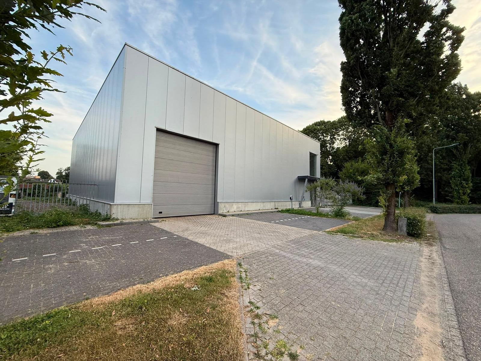 Loods/bedrijfsruimte Beek & Hoensbroek te huur, 265 m², Huur, Bedrijfsruimte
